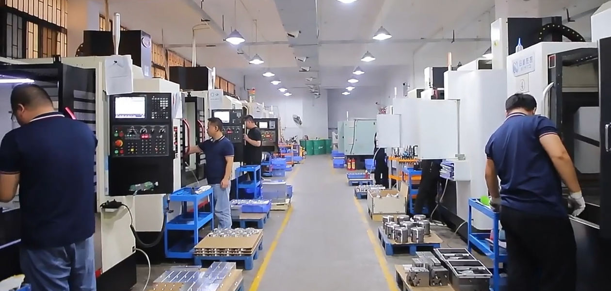 Dongguan Zhongwei Metal Products Co., Ltd производственная линия производителя