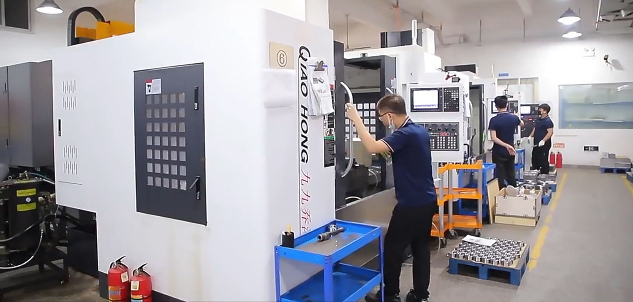 Dongguan Zhongwei Metal Products Co., Ltd производственная линия производителя