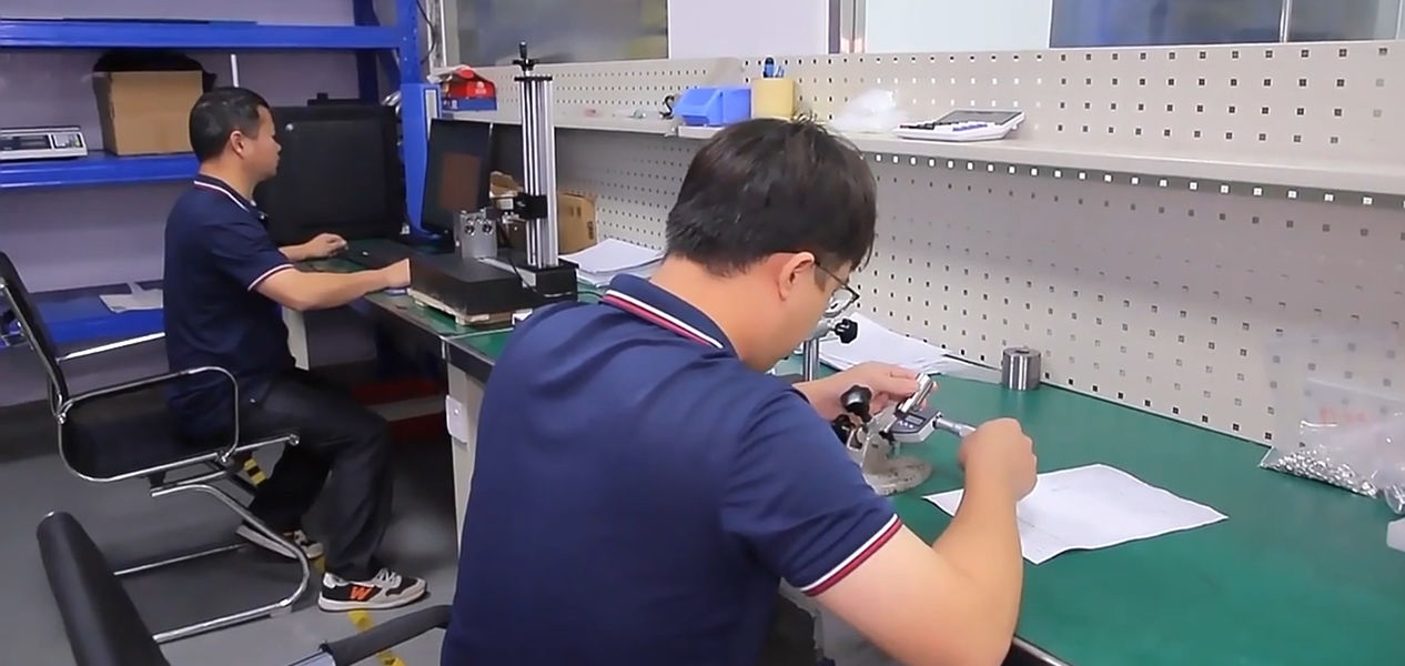 Dongguan Zhongwei Metal Products Co., Ltd производственная линия производителя