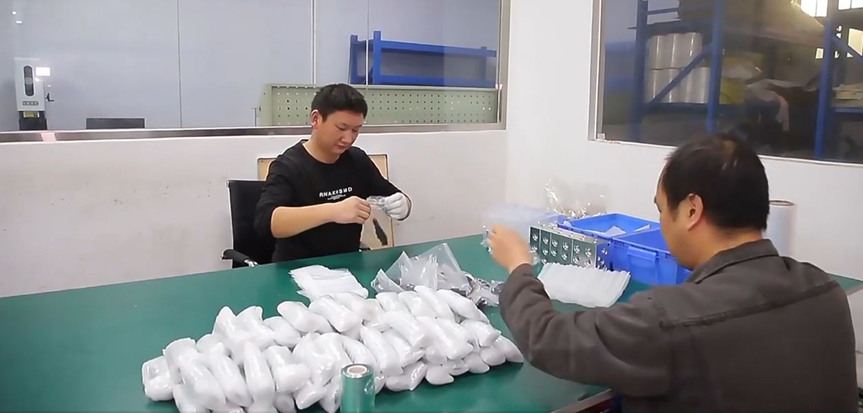 Dongguan Zhongwei Metal Products Co., Ltd производственная линия производителя